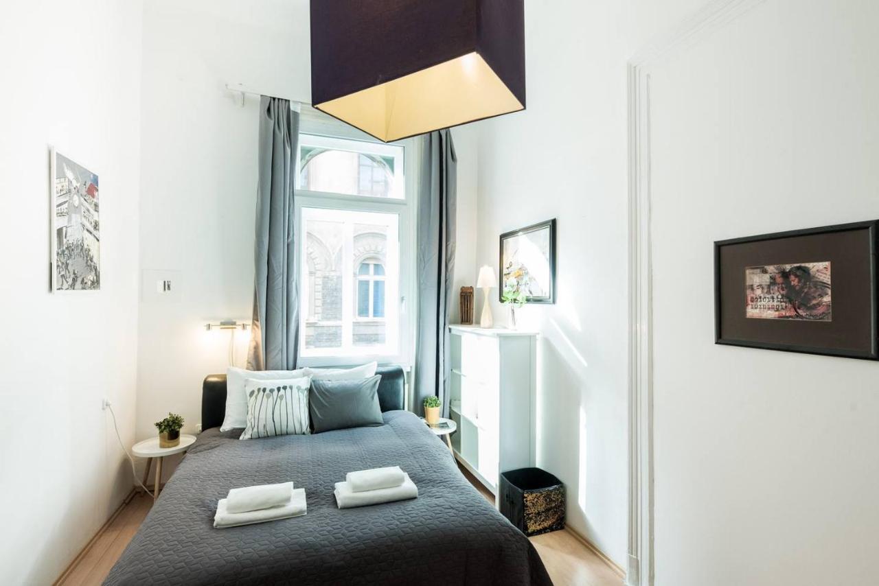 Cosy And Central Apartment With 4 Bedrooms And A/C Budapeste Exterior foto
