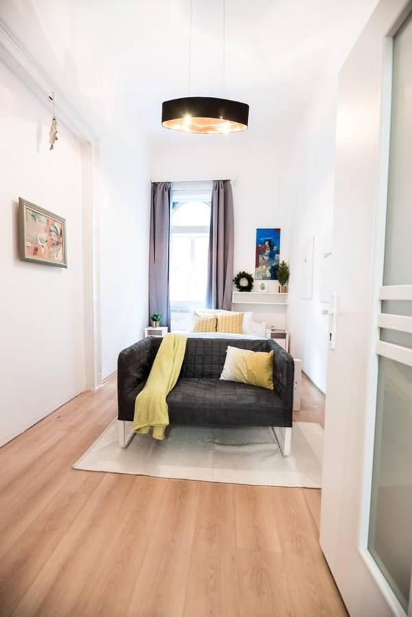 Cosy And Central Apartment With 4 Bedrooms And A/C Budapeste Exterior foto