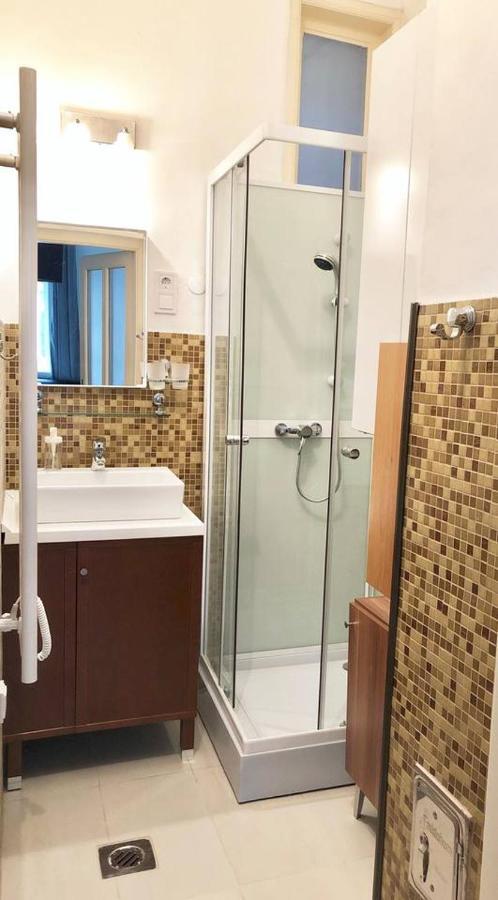 Cosy And Central Apartment With 4 Bedrooms And A/C Budapeste Exterior foto